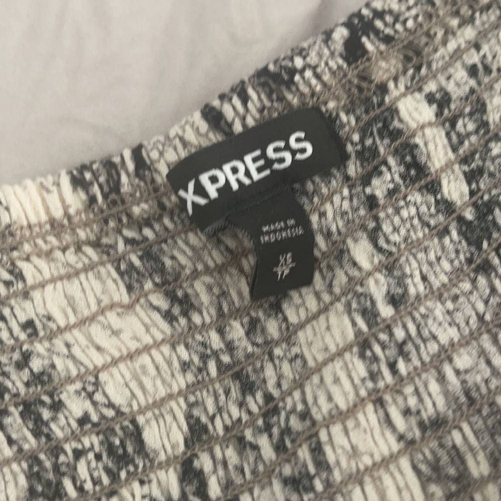Express dress - Picture 3 of 4